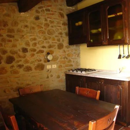 Podere San Lorenzo 1866 Farm stay
